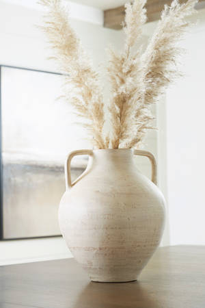 Picture of Justy Vase