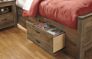 Picture of Trinell Full Size Bed