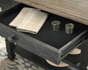 Picture of Tyler Creek Dining Table