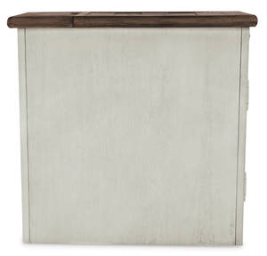 Picture of Bolanburg End Table