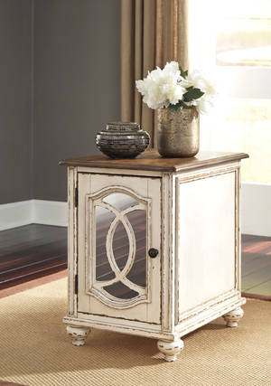 Picture of Realyn End Table