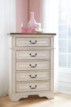 Picture of Realyn Chest of Drawers