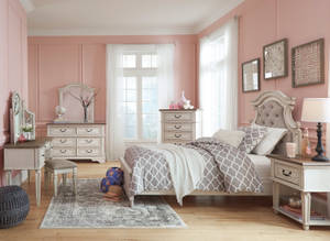 Picture of Realyn Nightstand
