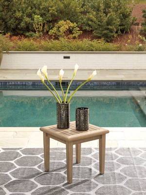Picture of Gerianne Outdoor End Table