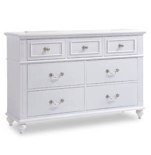 Picture of Alana Dresser