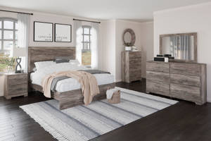 Picture of Ralinksi Chest of Drawers