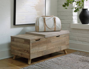 Picture of Gerdanet Bench