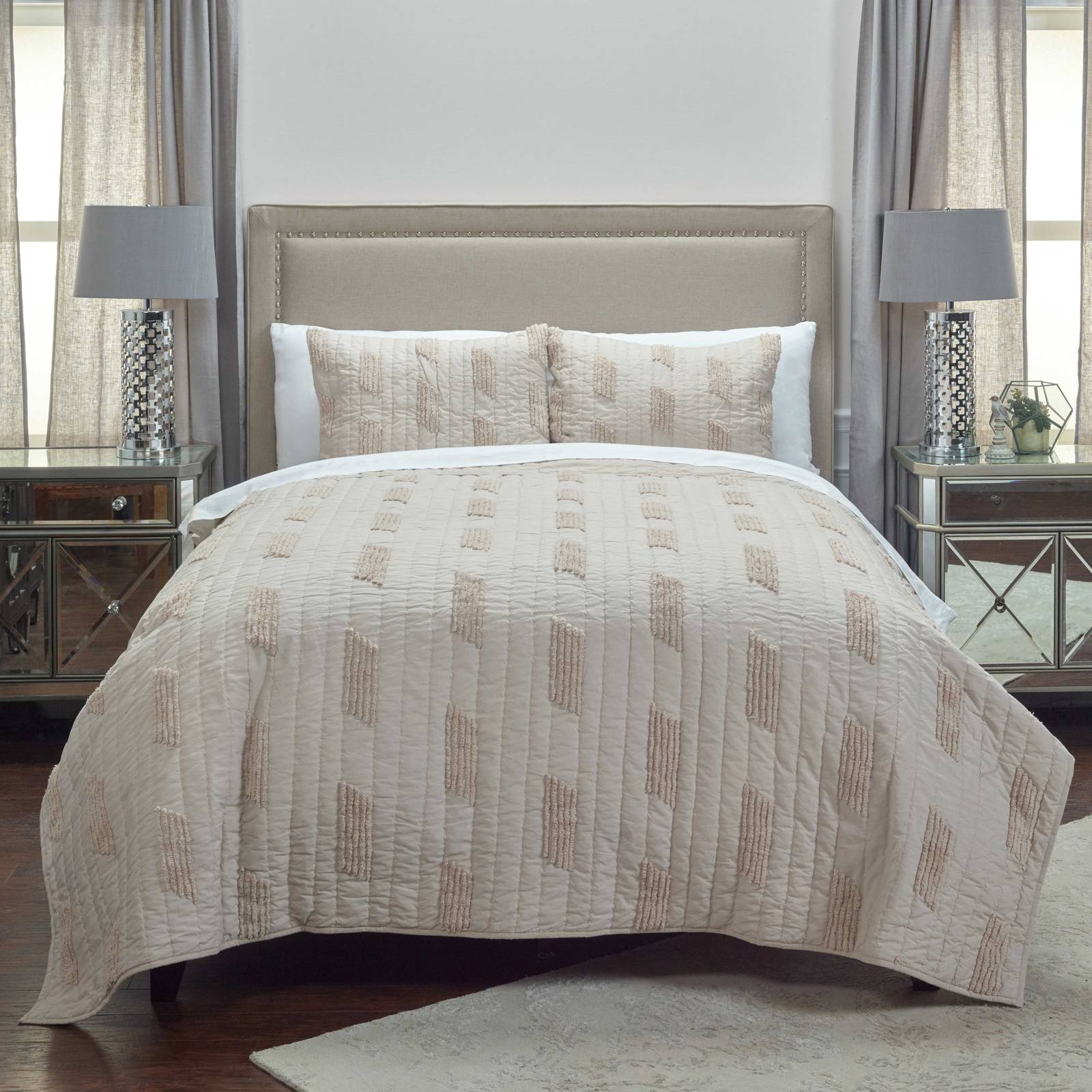 Picture of Alice Blosson Queen Quilt