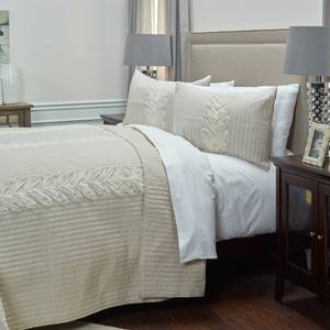 Picture of Adella King Quilt