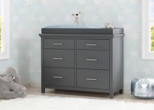 Picture of Avery Dresser