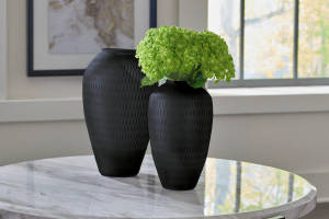 Picture of Etney Vase