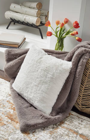 Picture of Gariland Accent Pillow