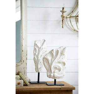 Picture of Distressed Table Decor