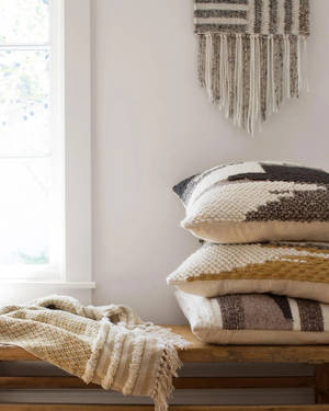 Picture of Magnolia Home by Joanna Gaines x Loloi Mackie Throw Blanket