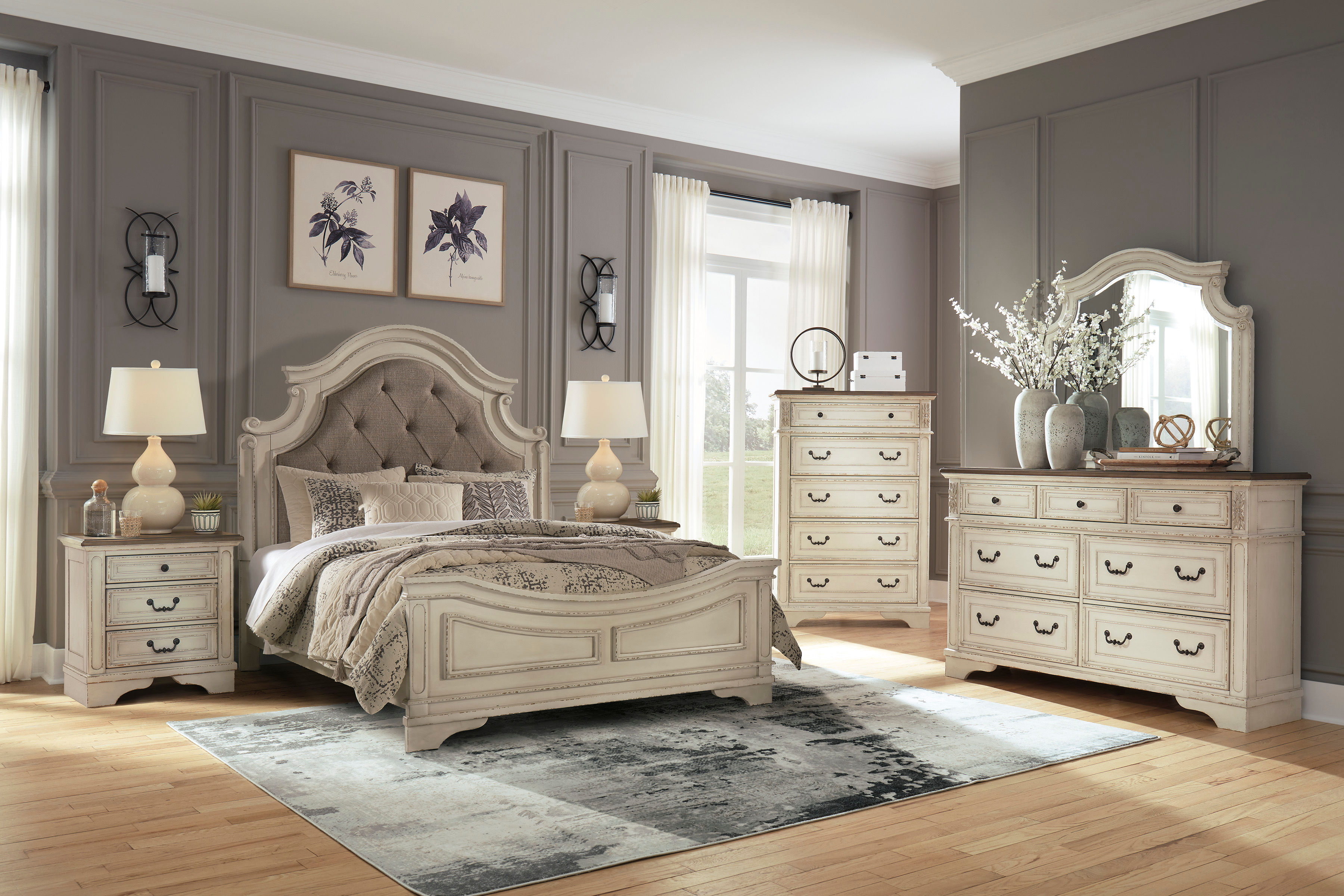 Picture of Realyn Queen Bedroom Group