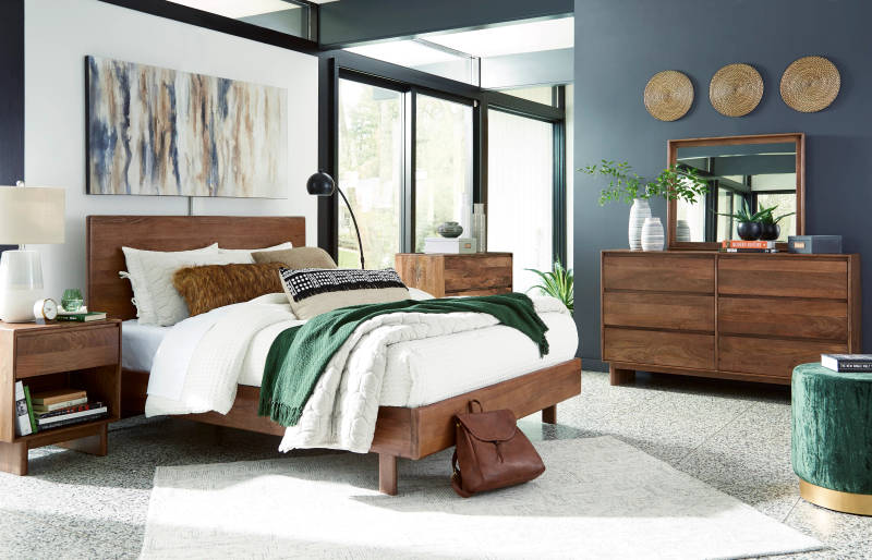 Picture of Isanti 5 Piece Queen Bedroom Group