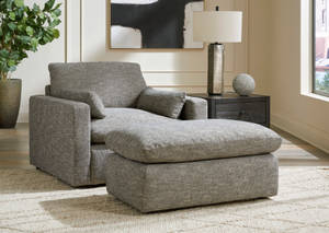 Picture of Dramatic Chair