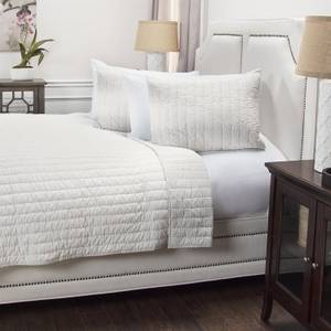 Picture of Seismic Riff King Quilt Set