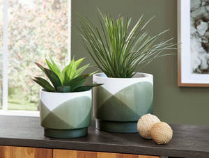 Picture of Ardenridge Planter Set