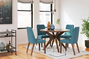Picture of Lyncott Dining Table