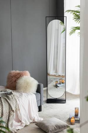 Picture of Standing Mirror