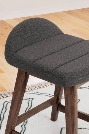 Picture of Lyncott Counter Height Barstool