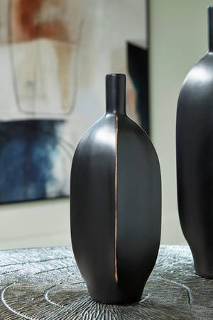 Picture of Rhaveney Vase