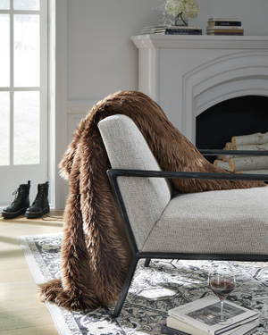 Picture of Bellethrone Throw Blanket
