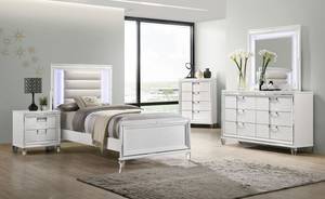 Picture of Twenty Nine Dresser