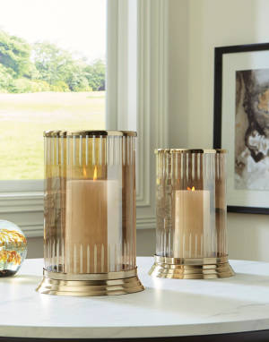 Picture of Aavinson Candle Holder