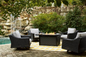 Picture of Beachcroft Fire Pit & 4 Chairs