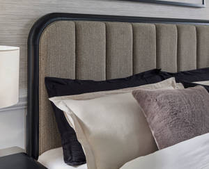 Picture of Rowanbeck Queen Size Bed