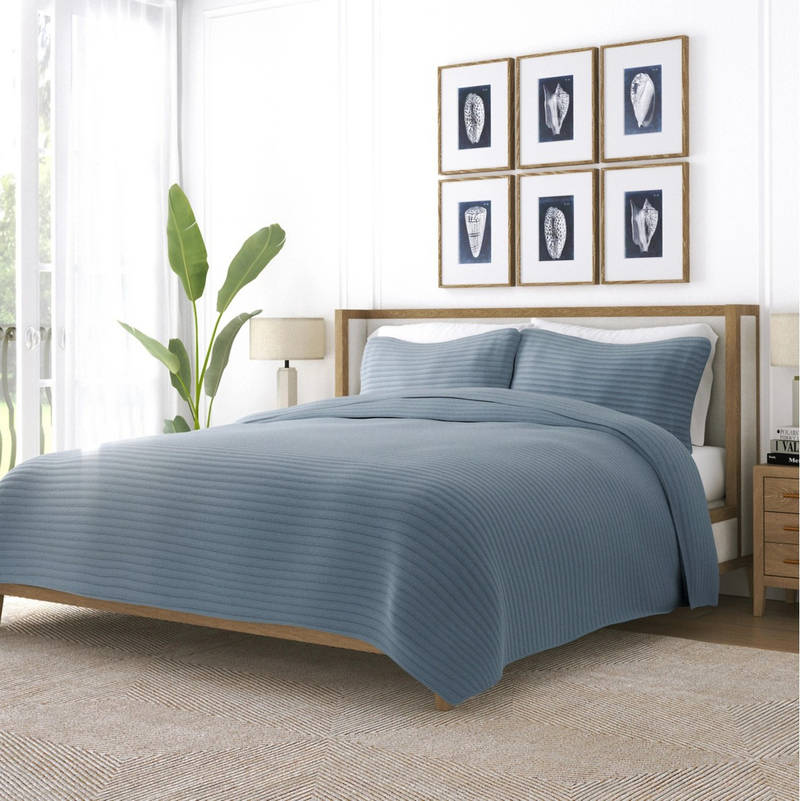 Picture of iEnjoy Home Queen/Full Quilt Set