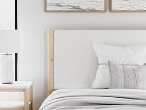 Picture of Cadmori Full Size Bed