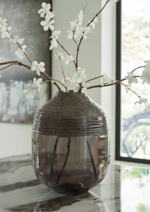 Picture of Harpwick Vase
