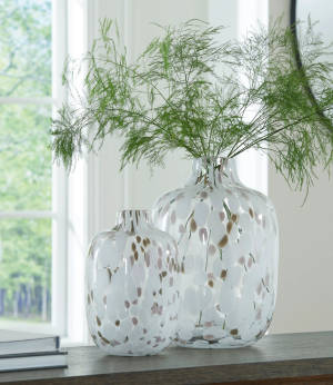 Picture of Keelton Vase