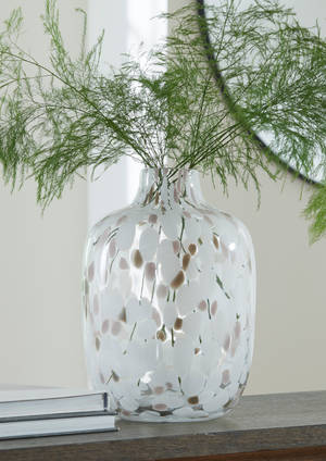 Picture of Keelton Vase