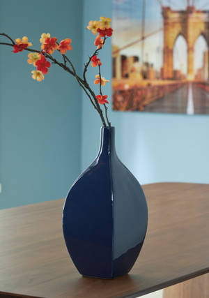Picture of Abtinson Vase