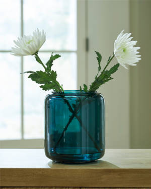 Picture of Inisland Vase