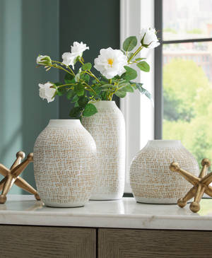 Picture of Vinburn Accessory Set