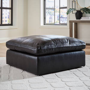 Picture of Emilia Ottoman